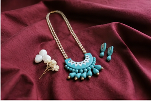 Collier Pendentif Géométrique Bleu Turquoise avec Chaîne en Acier Inoxydable – Ensemble de Bijoux Modernes et Tendance pour Femme – Idée Cadeau - Product Image 5