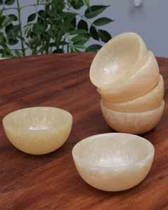 Cuenco de resina hecho a mano, nuevo artículo superventas, decoración de lujo para el hogar, artículo duradero para mesa. - Product Image 2