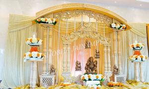 Elegante Puerta de Entrada para Boda con Aspecto de Madera, Marca Shobha Jain Impex de Delhi, India - Product Image 3