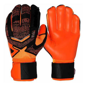 Gants de football pour jeunes et adultes offrant une forte adhérence, un tissu respirant et des doigts flexibles pour aider les joueurs à attraper le ballon en course. - Product Image 3