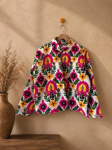 เสื้อแจ็คเก็ตโบโฮลายดอกไม้สีสันสดใส สวมใส่สบายและใช้งานได้หลากหลายสำหรับผู้หญิง เสื้อโค้ทปักมือสไตล์วินเทจ ผ้าทอแบบอุซเบก - Product Image 5