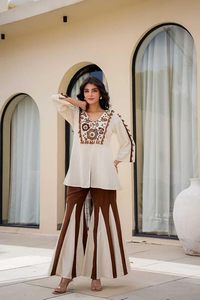 Conjunto de Kurti y Palazzo rectos para mujer en tela de algodón de alta calidad con diseño de bordado. - Product Image 3