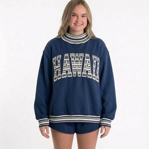 Ensemble court oversize pour femme avec col montant, sweat-shirt et short personnalisés, qualité supérieure, coupe ample tendance, style streetwear - Product Image 3