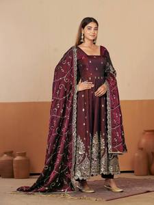 Conjunto de Vestido de Seda con Brillo Intenso y Bordado, con Lentejuelas y Cordones, Dupatta y Pantalón, Estilo Tradicional, Protección Solar, Secado Rápido - Product Image 5