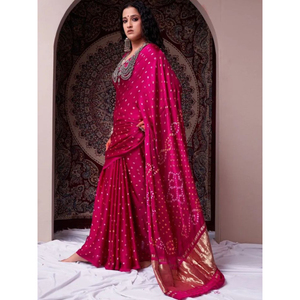 Sari Bandhani Tradicional Hecho a Mano en India, Sari de Seda Pura Teñido con Técnica Tie-Dye para Mujer, para Bodas y Fiestas, Última Colección de Diseñador - Product Image 1