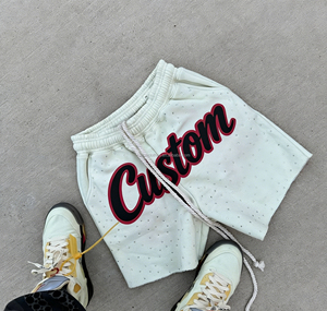 Shorts pour hommes noirs style streetwear écologiques avec cordon de serrage, taille élastique, en tissu tricoté respirant - Product Image 1