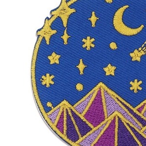 Parche Circular Ecológico de Fieltro No Tejido Bordado con Cielo Nocturno, Luna, Estrellas y Montañas, Aplique de Tela Cosido para Regalos - Product Image 6