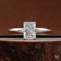 Bague de fiançailles en diamant de laboratoire taille Radiant 1 carat certifié IGI, à tige fendue en or blanc, idéale pour les fêtes et les cadeaux