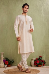 Kurta en coton crème pour homme avec bordure dorée, coupe classique, tenue de mariage traditionnelle, style Kurta Inde Pakistan pour homme - Product Image 3