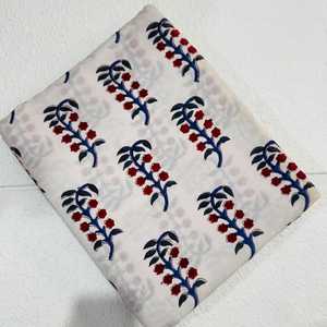 Tissu en Popeline Florale de Coton 53/54 Pouces Blanc Rouge Bleu Imprimé Botanique Respirant Textile de Maison Tissé Poids Moyen VEER - Product Image 3