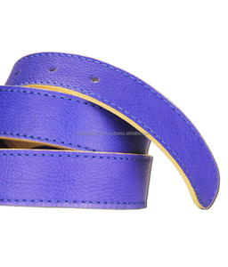 Venta al por mayor de alta calidad de 38 mm cinturón de cuero de vaca para las mujeres casual con logotipo personalizado de aleación de letras para la hebilla directa de la fábrica - Product Image 3