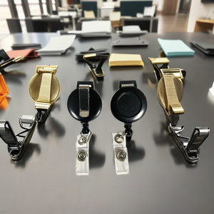 Pince en plastique de mousqueton de bobine de badge en métal fabriquée à Taiwan avec clips d'accessoires de sangle en PVC - Product Image 6