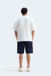 Camiseta Oversize Lisa para Hombre, Algodón Grueso, Corte Holgado, Estilo Urbano, Hombros Caídos, Impresión de Logotipo Personalizado - Product Image 5