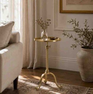 Mesa Auxiliar de Aluminio Dorado con Acabado de Latón Clásico, Mesa de Centro Moderna con Pedestal Redondo, Elegante Mesa Auxiliar para Sofá, Mesa de Sala de Estar - Product Image 3