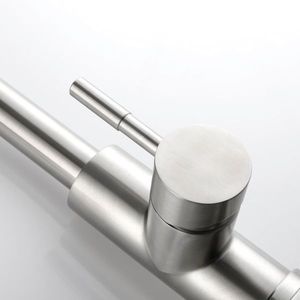 Rubinetto Commerciale da Cucina con Braccio Alto a Collo d'Oca, Attivazione a Molla, Finitura Nichel Spazzolato, in Acciaio Inossidabile con Doccetta Estraibile - Product Image 3