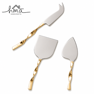 Cuillère en laiton doré à long manche torsadé, design minimaliste, vaisselle élégante - Product Image 3