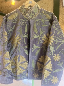 Chaqueta de terciopelo bordada de alta calidad para unisex |   Abrigo Floral de Lujo Hecho a Mano |   Moda de Invierno Premium - Product Image 6