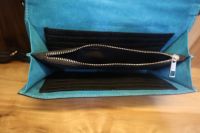 Tas Kulit Sapi Asli Berbulu dengan Tali Bahu yang Dapat Disesuaikan, Model Clutch & Crossbody