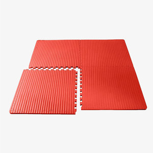 Tapis de karaté durables, structure en mousse robuste, surface confortable, parfaits pour l'entraînement régulier - Product Image 3