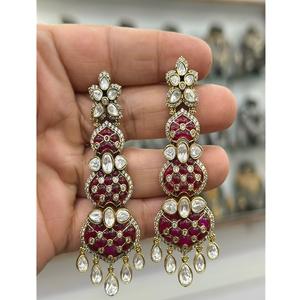 Hermosos Pendientes de Moissanita con Baño de Oro de Primera Calidad para Mujeres y Niñas, Ideales para Vestidos de Noche y Fiestas - Product Image 2