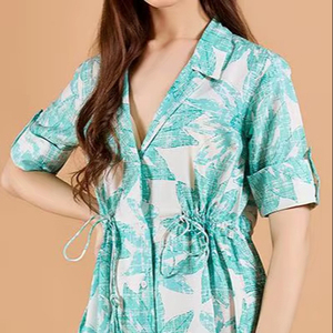 เดรสผ้าจอร์เจตต์ซักได้ เป็นมิตรกับสิ่งแวดล้อม น้ำหนักเบา สวมใส่สบาย ทรงเอวธรรมชาติ ความยาวปานกลาง ทำมือ สไตล์โบฮีเมียน เหมาะสำหรับงานปาร์ตี้ริมชายหาด ลายพิมพ์บล็อก - Product Image 1