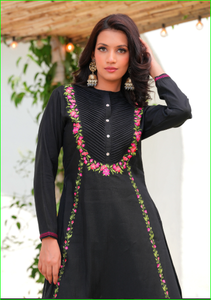 Ensemble de kurta brodé en resham noir à motifs floraux - Product Image 2