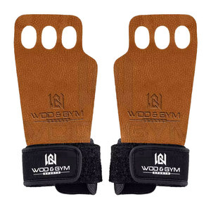Gants de protection de gymnastique à trois trous en gros poignées de traction en cuir conception de sécurité de forme physique personnalisée protection de gros à trois trous - Product Image 1