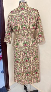 ชุดคลุมอาบน้ำผ้าฝ้ายยาวหรูหราสำหรับผู้หญิง คิโมโนลายดอกไม้สไตล์อินเดีย ตกแต่งด้วยลูกไม้ ชุดนอนสุดหรู - Product Image 4