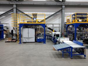 Machine d'emballage alimentaire verticale automatique de qualité supérieure pour gros rouleaux de film, avec pompe PLC, pour petites entreprises, support en ligne et assistance sur site - Product Image 2