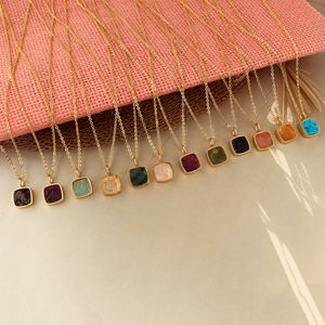 Collier hypoallergénique en péridot brut, chaîne câble légère, pendentif tendance, pierre précieuse authentique aux vertus curatives, plaqué or, pour usage quotidien - Product Image 3