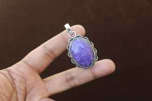 Colgante de Charoita en Plata de Ley 925, Joyería Hecha a Mano, Collar Boho Único, Regalo para Ella, Collar de Cristal Espiritual - Product Image 2