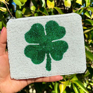 Monedero de Trébol de Cuatro Hojas Verde Bordado con Cuentas, Amuleto de la Suerte, Bolsa con Cremallera Hecha a Mano, Mini Bolso, Regalo de San Patricio, de Moda - Product Image 1