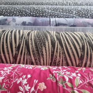 Hecho en Corea, 95% poliéster, 5% spandex, tela ITY estampada en lote, muchos diseños florales, la mejor calidad, hermosos diseños. - Product Image 6