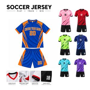 Tenue de football sublimée bleue et orange à blocs de couleur, 100 % polyester, anti-humidité, manches courtes, coupe classique pour homme - Product Image 3