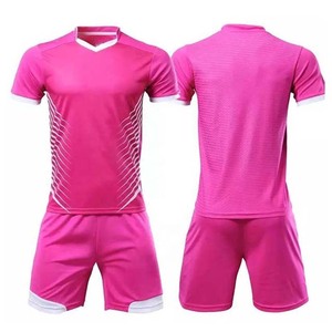Ensemble maillot et short de football personnalisé pour homme, bleu clair, col en V, manches courtes, 100 % polyester, anti-humidité, tenue de sport estivale - Product Image 3