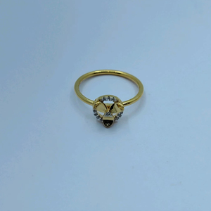 Elegante Anillo de Corona de Diamantes en Oro con Engaste Minimalista, Anillo de Diseño Moderno para Mujer, Joyería Moderna - Product Image 1