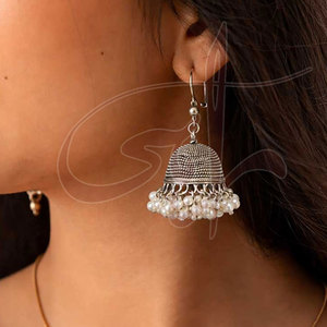 Boucles d'oreilles de mariage tendance en acier inoxydable, couleur et taille personnalisées, haute qualité, best-seller, nouveau design - Product Image 2