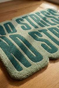 Alfombra de Lana de Lujo con Diseño Geométrico Verde y Tipografía, Hecha a Mano, de Alta Demanda y Superventas para Decoración Moderna del Hogar - Product Image 6