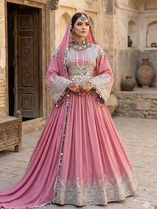 Vestido Afgano Kuchi Original de Alta Calidad con Bordado Afgano, Diseño Tradicional con Encaje, al Mejor Precio, Vestidos de Novia - Product Image 2