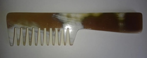Peigne en corne de buffle d'eau de qualité supérieure, fait à la main, écologique, respectueux de la peau, couleurs noires, prix de gros, utilisation en salon, direct - Product Image 5