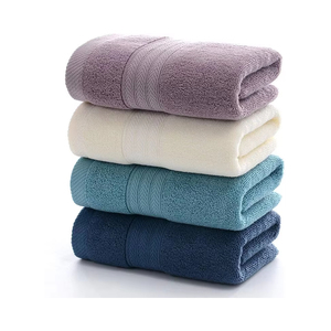 Serviette en coton 100% éponge Dobby de couleur unie, fabriquée sur mesure en usine au Pakistan, épaisse, douce, écologique, absorbante, avec logo personnalisé - Product Image 1