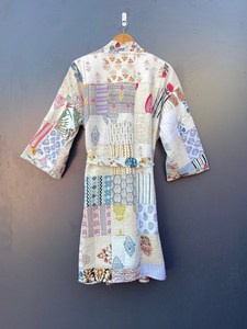 Veste d'hiver matelassée indienne faite à la main 100 % coton, écologique, anti-plis, respirante, séchage rapide, avec poche avant, coupe classique - Product Image 5