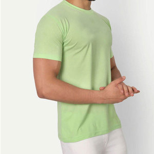 T-shirt homme slim fit uni à manches courtes et col rond, vêtements décontractés, t-shirts homme en vente - Product Image 1