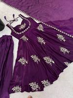 Ensemble Anarkali en soie Fendy pure violette, longueur ras du sol, avec broderie dorée et dupatta, pour femme, idéal pour les fêtes et les mariages, séchage rapide