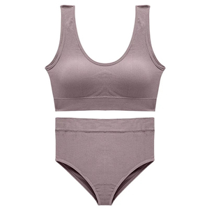 Ensemble 2 pièces personnalisé pour femme : soutien-gorge de sport à armatures et coupe intégrale, et culotte bikini style shorty français, 96% Polyamide, Grande taille - Product Image 6