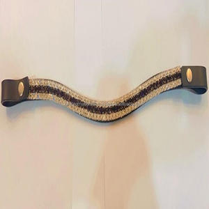 Chaîne en métal personnalisée à 5 rangées de cristaux violets et clairs méga bling fait à la main en forme de vague noire en cuir bande de front de cheval en plein épi - Product Image 4