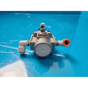 Régulateur de pression pneumatique SMC AR40-03H, utilisé comme pièce détachée pour équipement semi-conducteur d'occasion - Product Image 5