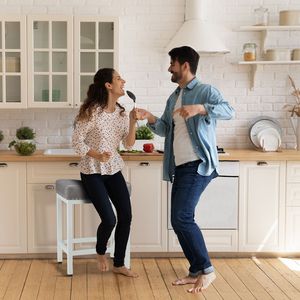 Moderni sgabelli da Bar 2 confezioni con struttura in acciaio con cuscino per sedile in pelle grigio sgabello da salotto - Product Image 3