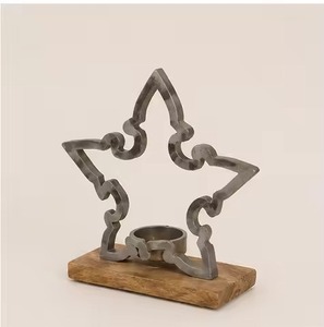 Porte-bougie chauffe-plat Golden Star avec base en bois pour la décoration de Noël à la maison - Product Image 1