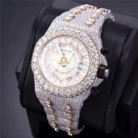 Montre automatique mécanique en moissanite avec finition argentée, pierres VS1 taille brillant rond et style glacé